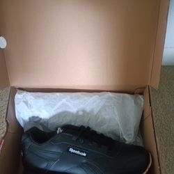 Reebok Tennis Shoes, Black, Size 9.5