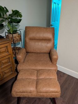 Mid century modern faux leather chair