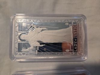 Lady of Justice  10 oz. Silver bar