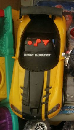 ROAD RIPPERS BRIGHT YELLOW CHRYSLER