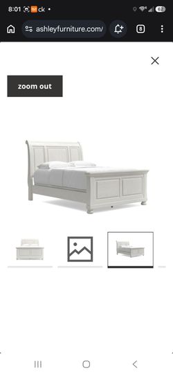 Robbinsdale sleigh bed from Ashley