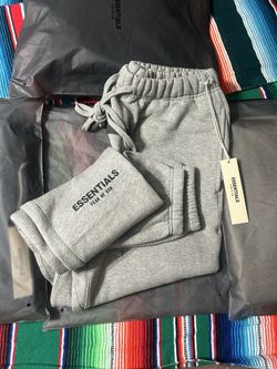 Sweatpants Essentials Grey