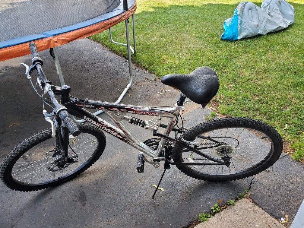 mongoose xr200 silver