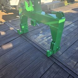 3-Point Quick Hitch / 3000lbs capacity