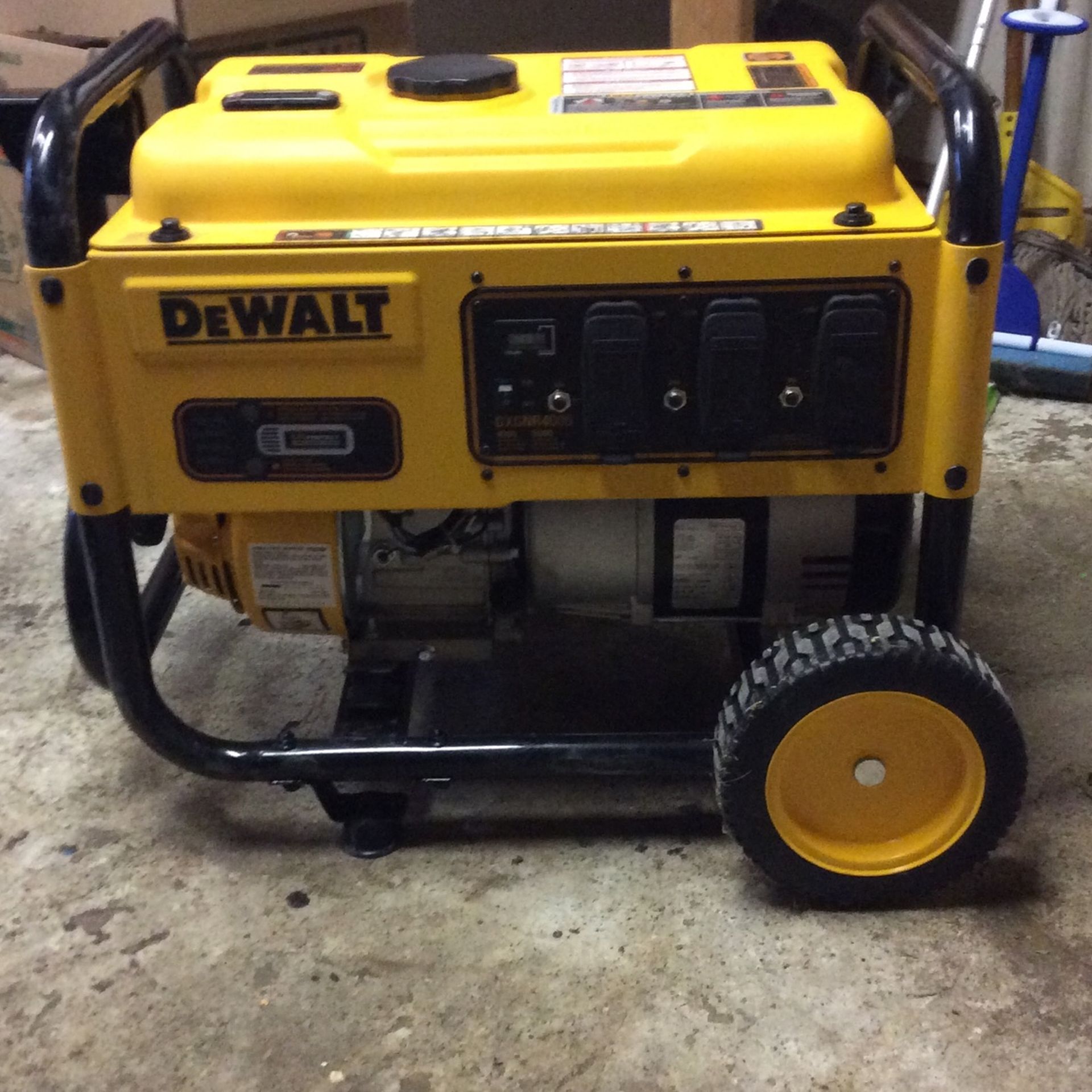 DXGNR4000 Dewalt Generator