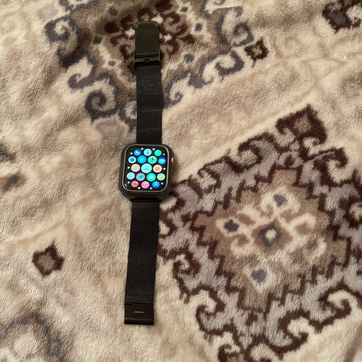 $165 Unlocked Apple Watch Series 3 42mm Cellphone Smart Watch GPS