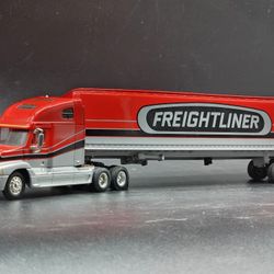 Liberty Classics 34041 Die-cast Freightliner C120 Semi Tractor/Trailer