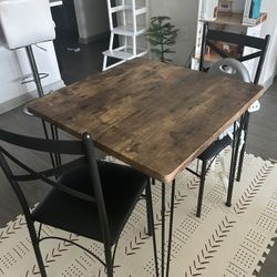 dining room table 