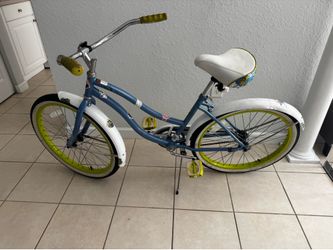 Bicycle for riding on the beach.brand Huffy Rim 24” . Good Tires Good Condition.