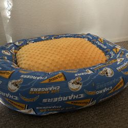 LA Chargers Pet Bed