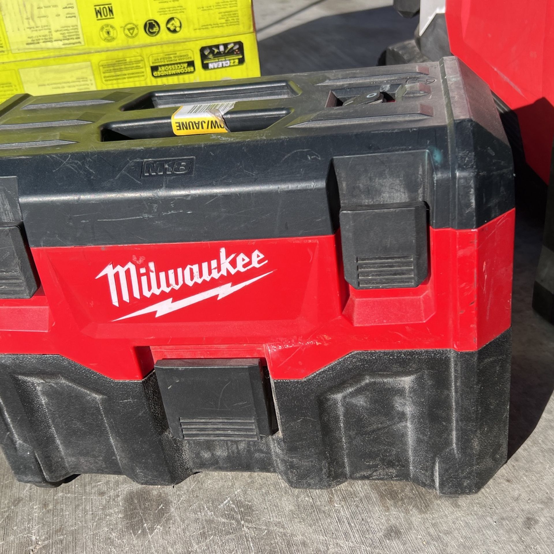 Milwaukee M18 Vacuum for Sale in Anaheim, CA OfferUp