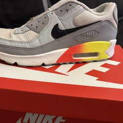 Nike shoes 
