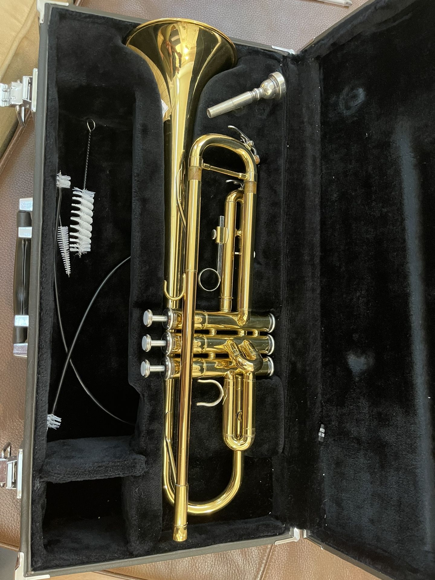 Yamaha YTR-2335 Bb Trumpet
