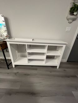 Tv stand