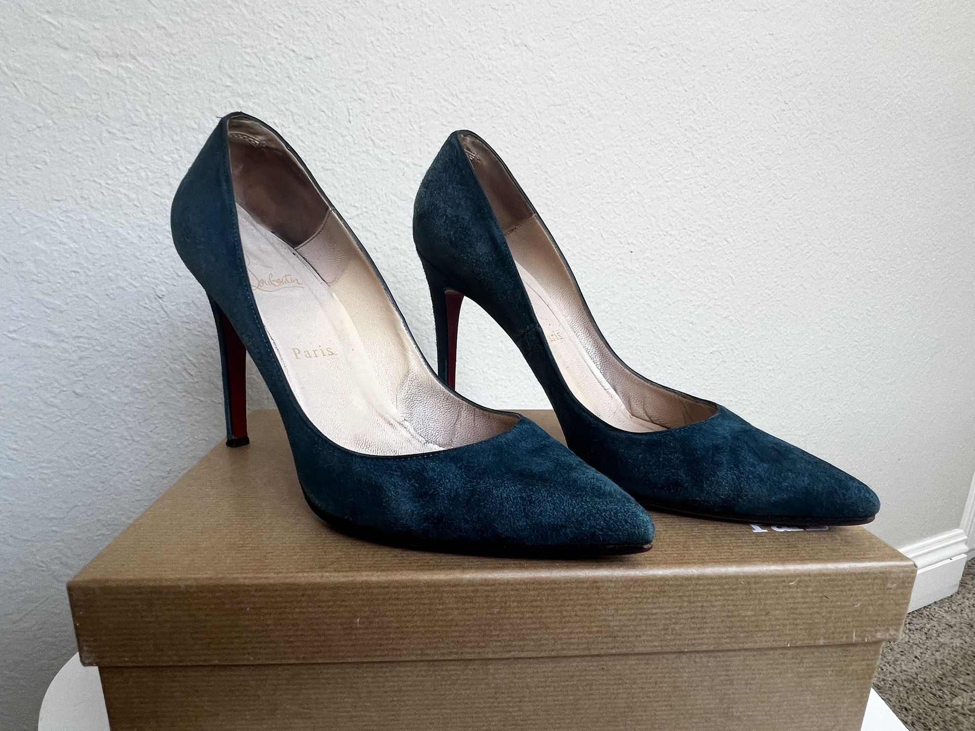Christian Louboutin Pigalle 100mm - Blue Suede - Size 39.5
