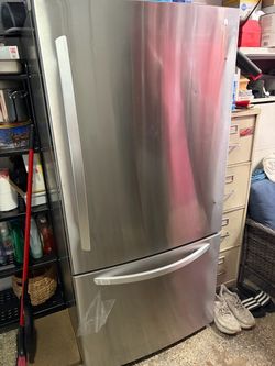 LG fridge/freezer