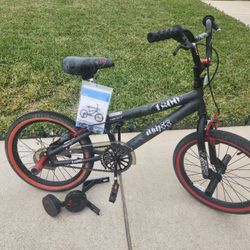 Boy's 18" Bike