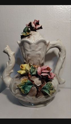 VTG CAPODIMONTE PORCELAIN LIDDED PITCHER - TEAPOT 11"