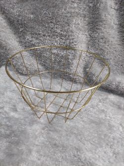 Gold Wire Basket Must Pick Up