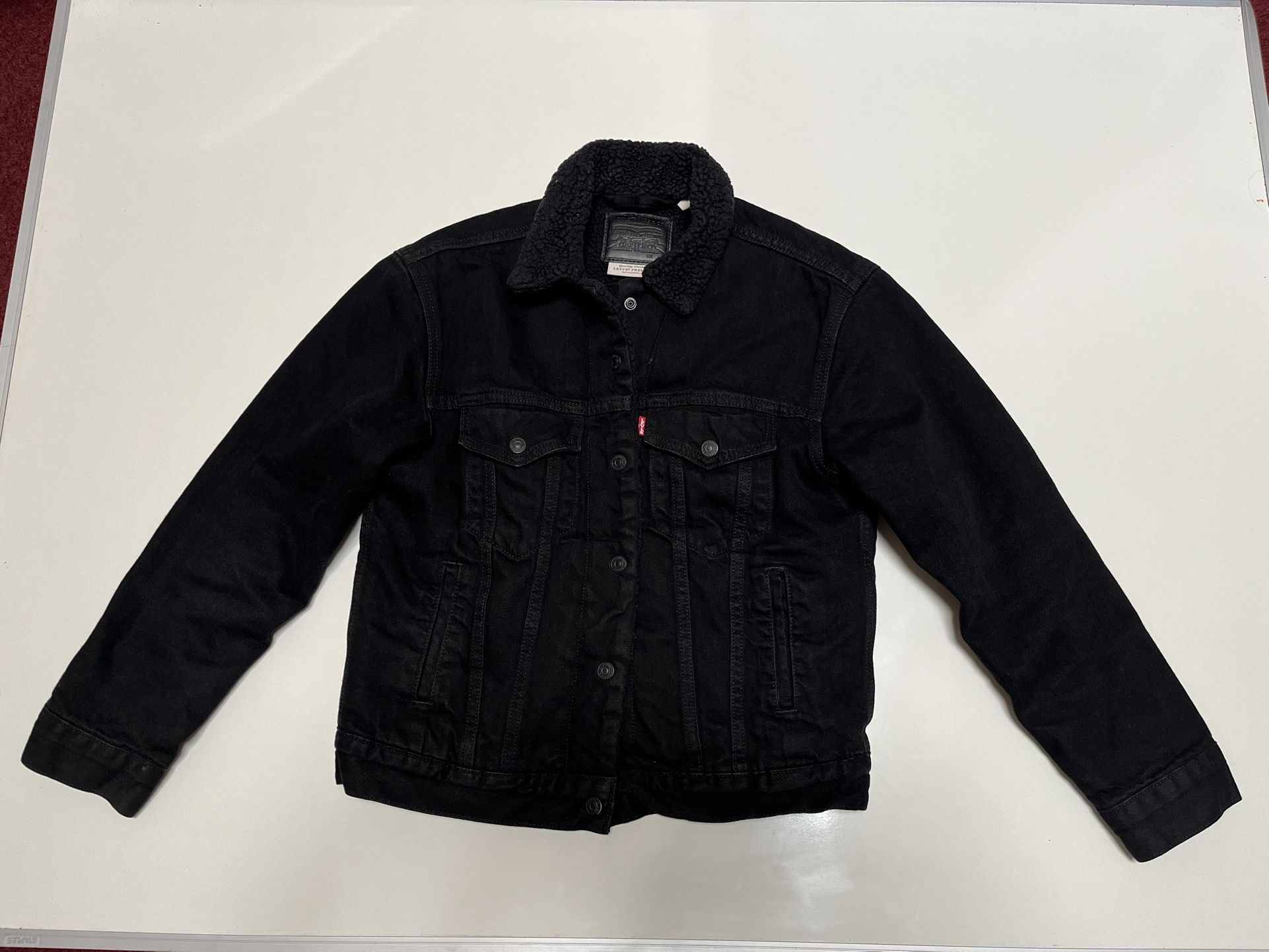 Levi’s Original Women’s Sherpa Trucker Jacket