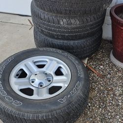 235/70R/16 Jeep Tires and Wheels