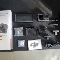 DJI Osmo Action 4 Adventure Combo 