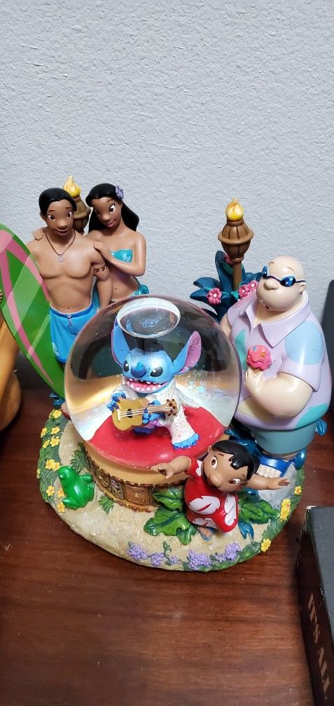 Elvis Stitch Snow Globe Disney