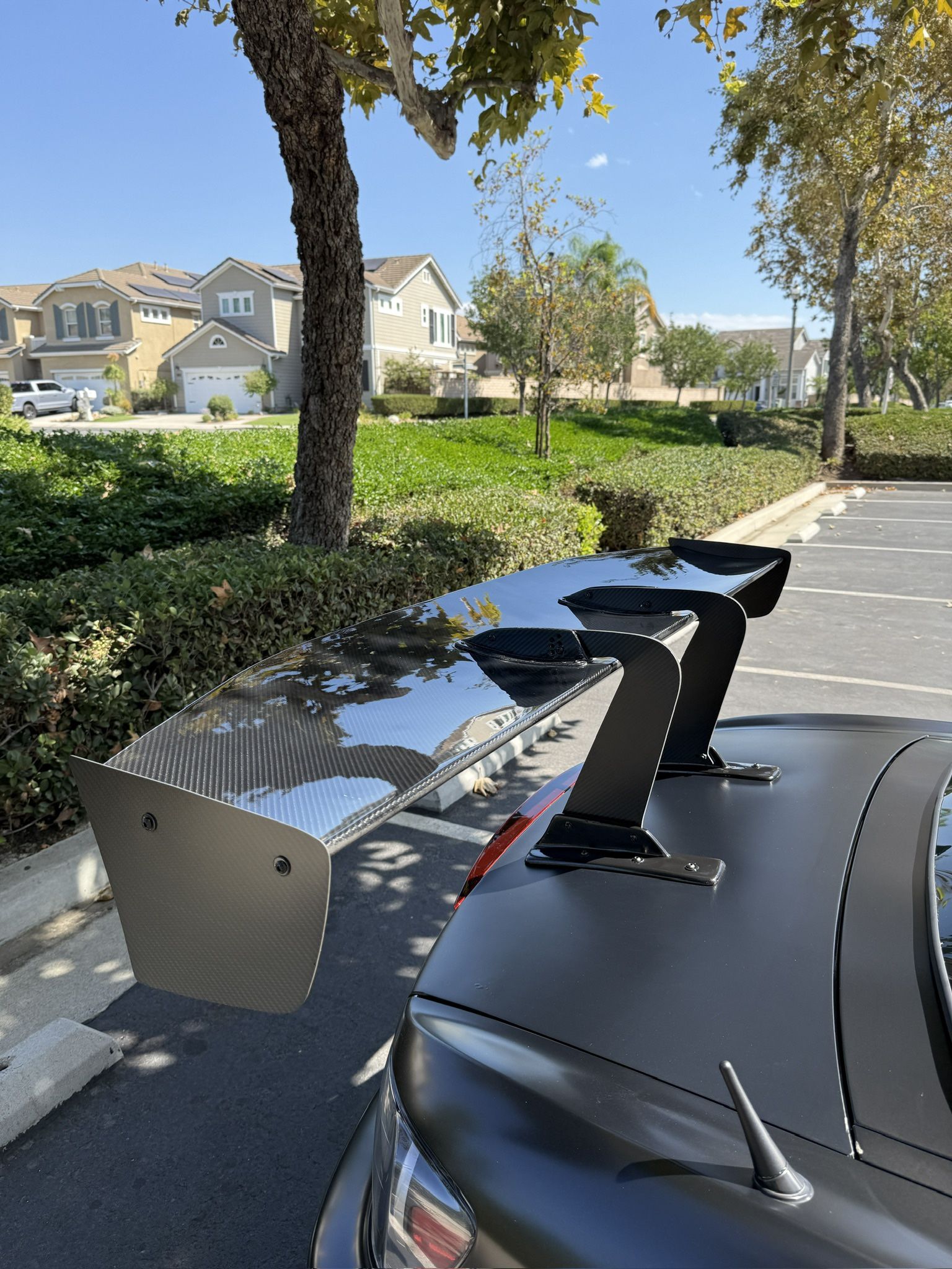 Honda S2000 CF Swan Neck Wing with Trunk and OEM CR Hardwares