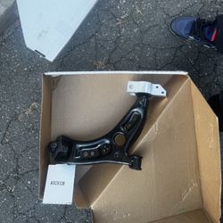 Control Arms + Ball Joints + Bushing Assembly 2016 Volkswagen Tiguan 