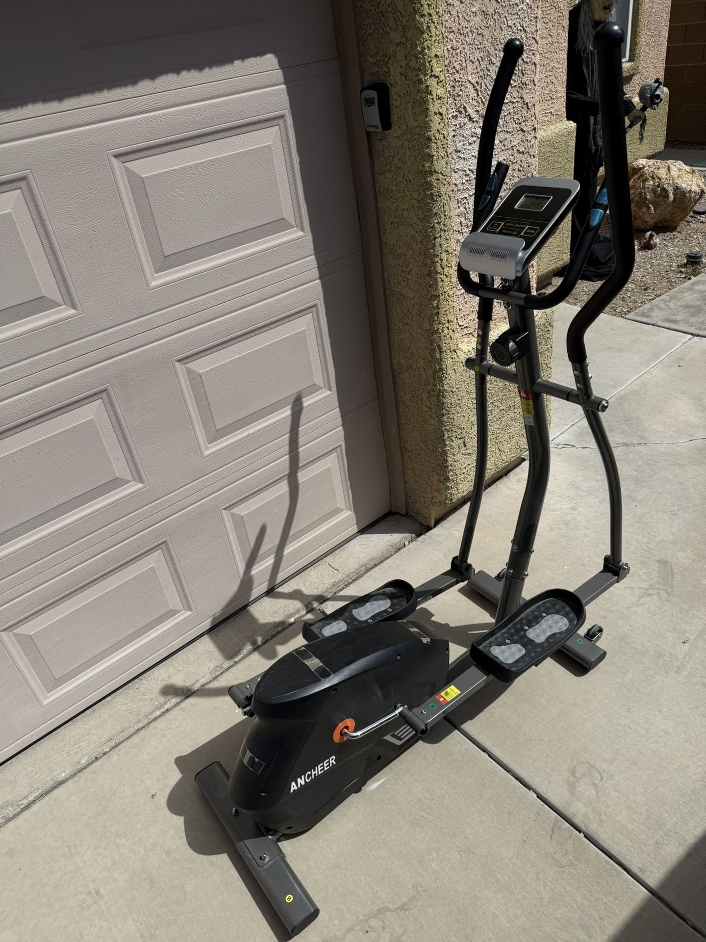 Elliptic Workout Machine 