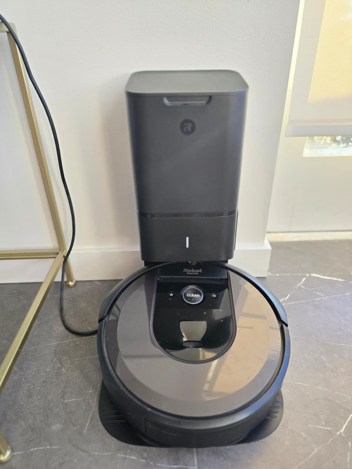 iRobot Roomba i7+