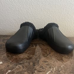 NEW- Fleece Lined Clogged 