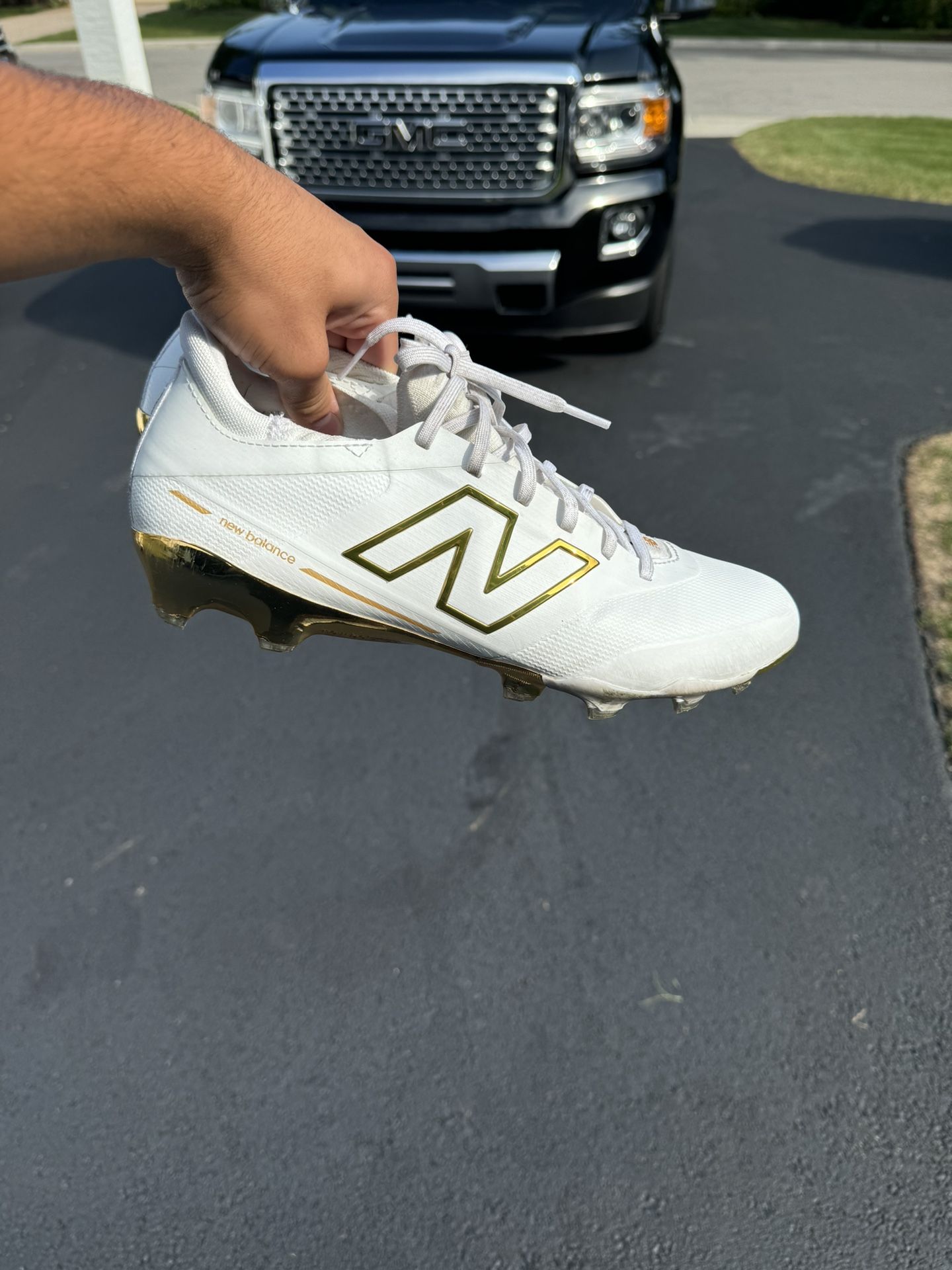 New Balance Prodigy Football Cleats Size 10