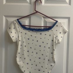 Brand New White Floral Top With Blue Lace Trim Size XL Juniors 
