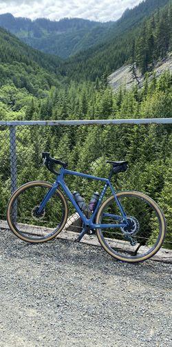 Allied Able Gravel/Road Bike