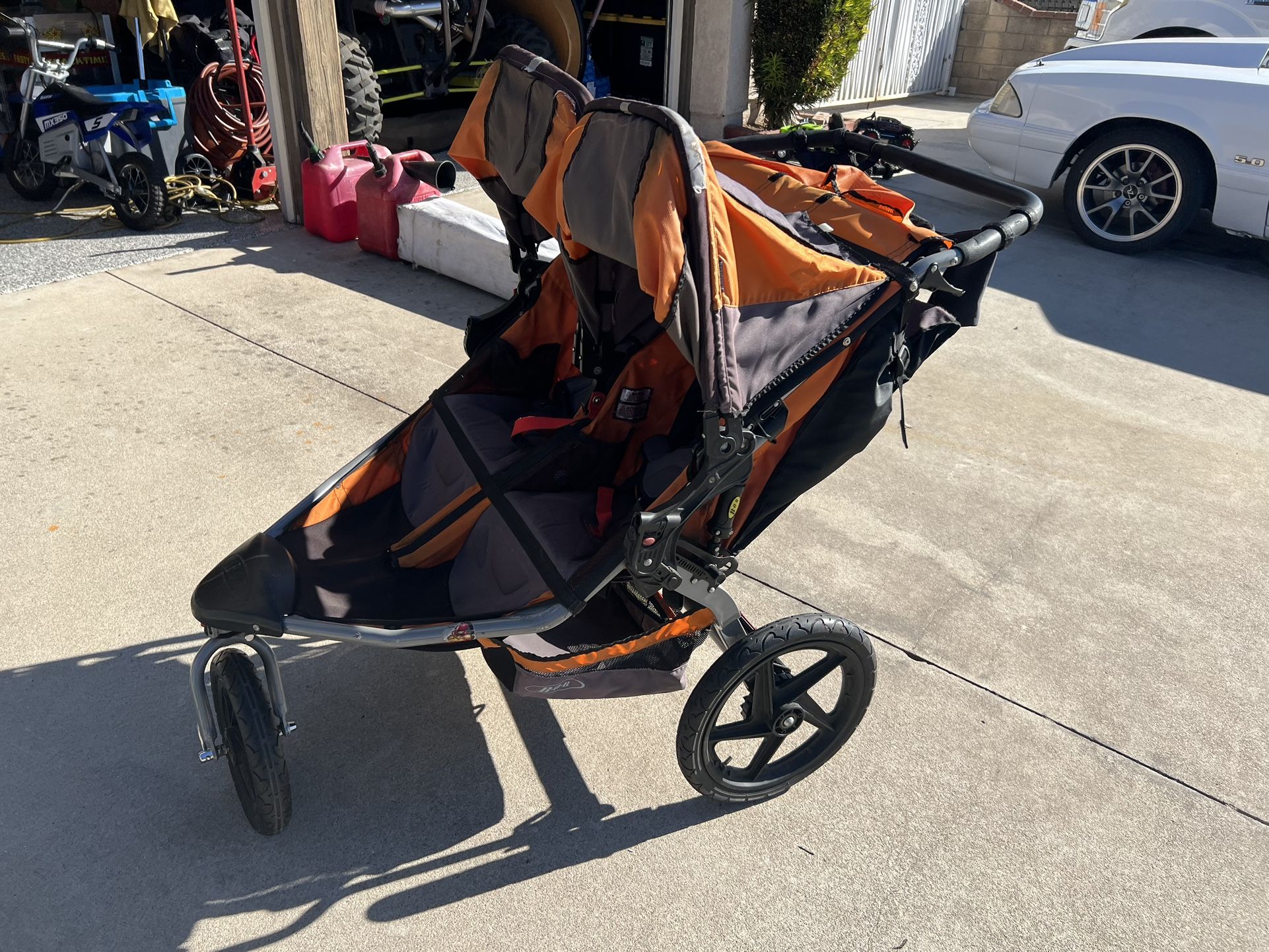 Double Bob Jogging Stroller 