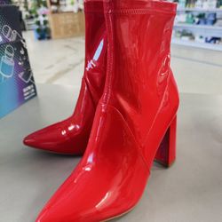 Women’s Shoes – Various Styles & Sizes Available