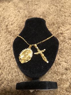 18 kt gold plated Virgin Mary and Jesus cross pendant necklace for men and woman