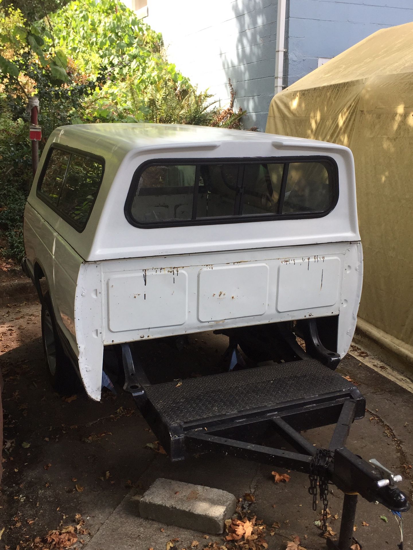 S-10 UTILITY TRAILER, NEW TIRES, TRACKS BEAUTIFULLY ON THE HIGHWAYS, STABLE.