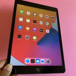 128GB Apple Ipad 5th Generation (9.7” Retina / Touch ID/ latest iOS 15) with complete Accesories (32GB $239) 