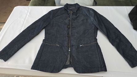 John Varvatos
Fitted Linen Casual Sport Coat