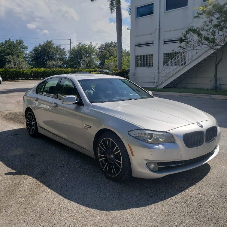 2012 BMW 550i for Sale in Pompano Beach, FL - OfferUp