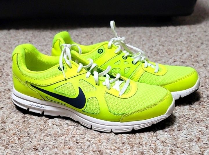 Men's Nike Lunarlon Dynamic Support Volt Green Athletic Sneakers