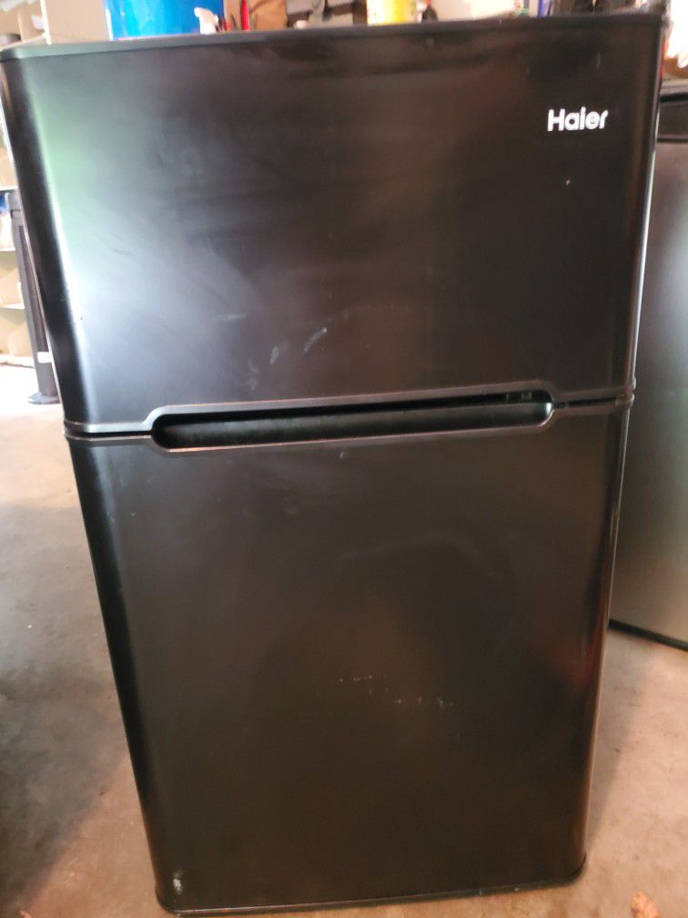 Hair Mini Refrigerator With Freezer