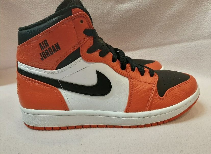 Jordan Retro 1 Rare Air Max Orange