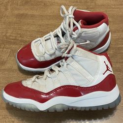 Air Jordan 11 Retro 'Cherry' kids shoes size 13C-378039-116