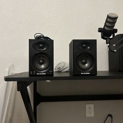 M-Audio Speakers 