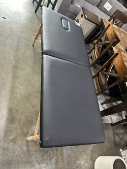 Massage Table 