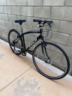 Fuji Absolute 3.0 Hybrid Bike