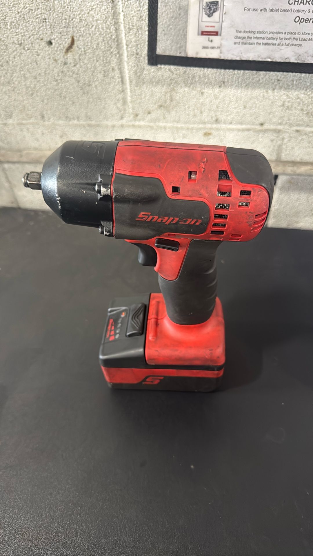 3/8 SNAP ON Impact Electric W/ Battery 
